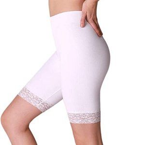 Seamless Lace Trim Ribbed Biker Shorts